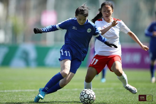 野女孩
